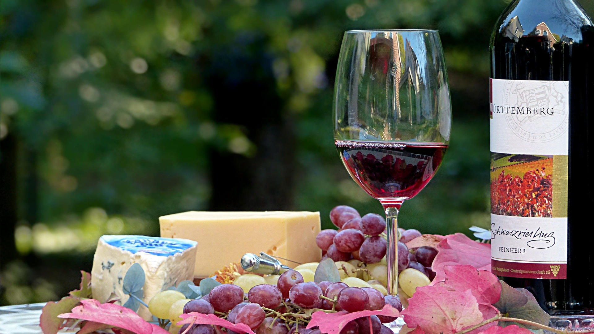 Aperitif Vin fromage Franchise restaurants virtuels livraison